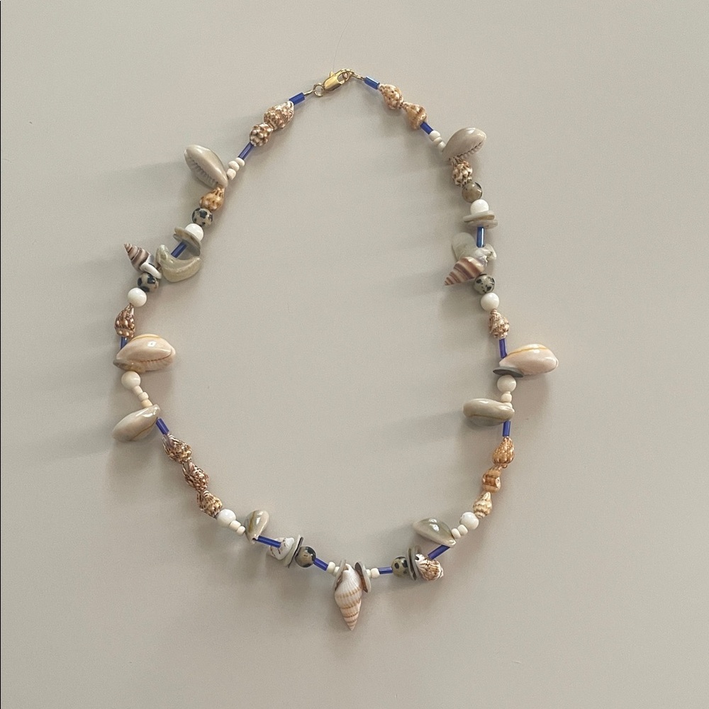 Shell 🐚 necklace mama!